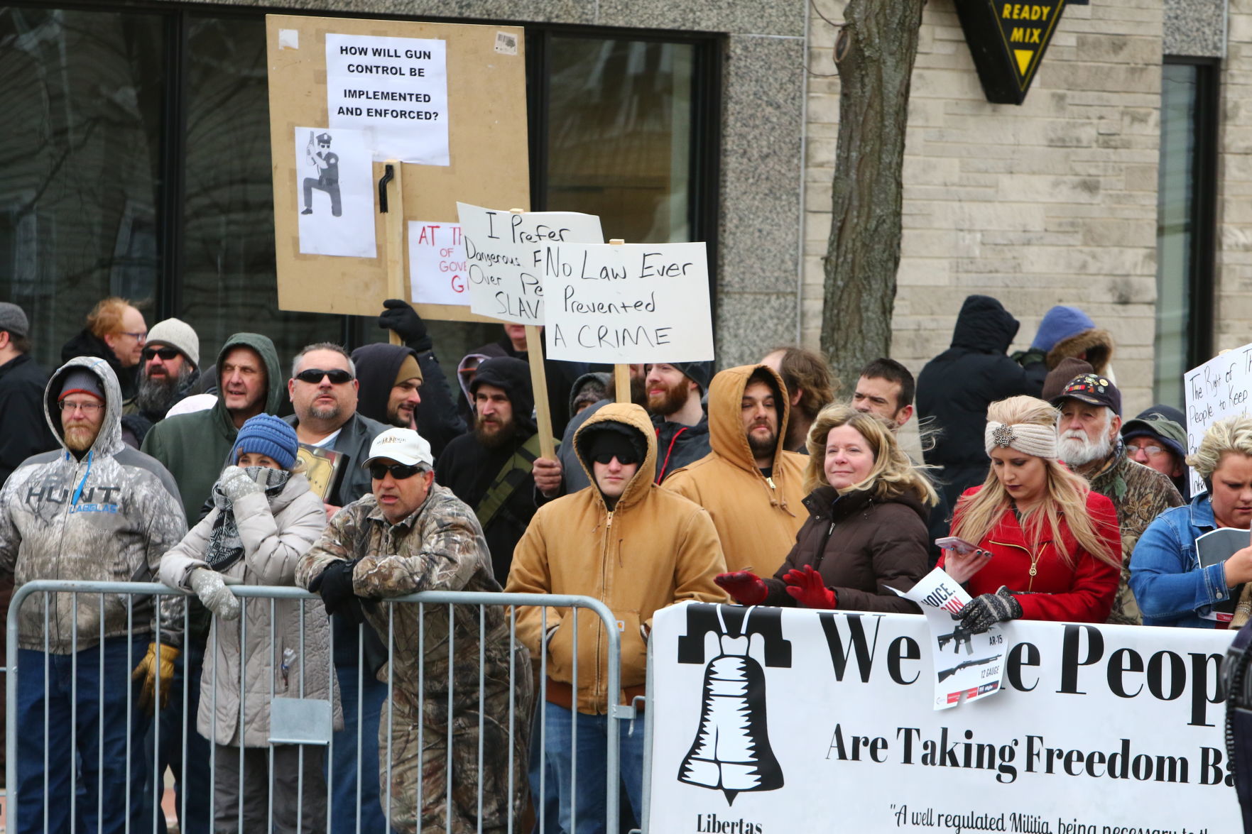 Gallery: March for Our Lives counterprotesters in Valparaiso